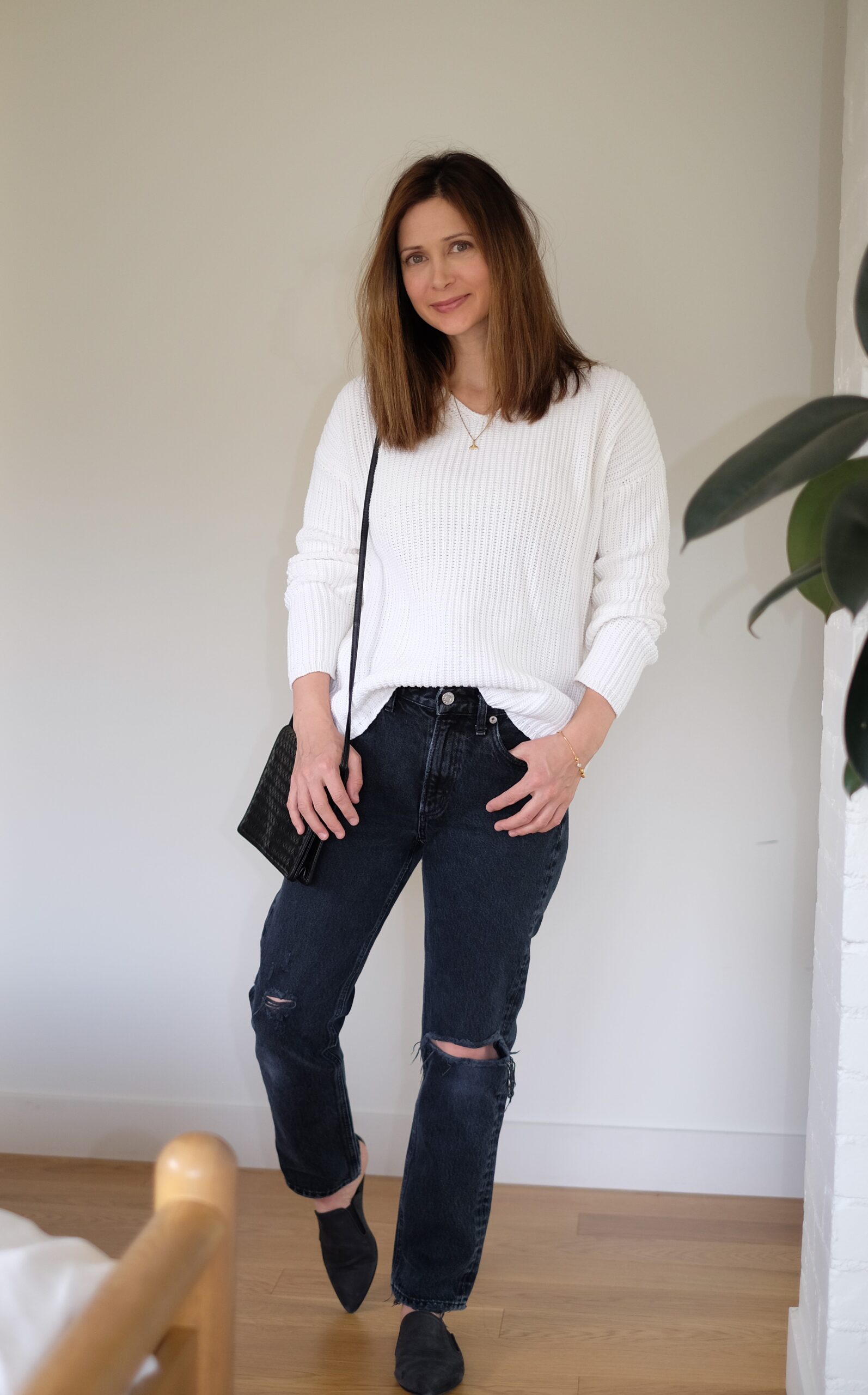What to wear with black distressed jeans